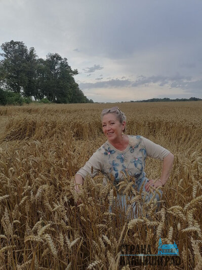 Туристы едут за замками и удивляются советским памятникам