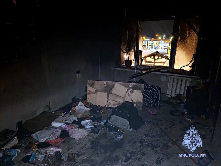 «У нас остался только хомяк»: маме и сыну из Василькова после крупного пожара негде жить (фото, видео)   - Новости Калининграда | Фото: пресс-служба МЧС