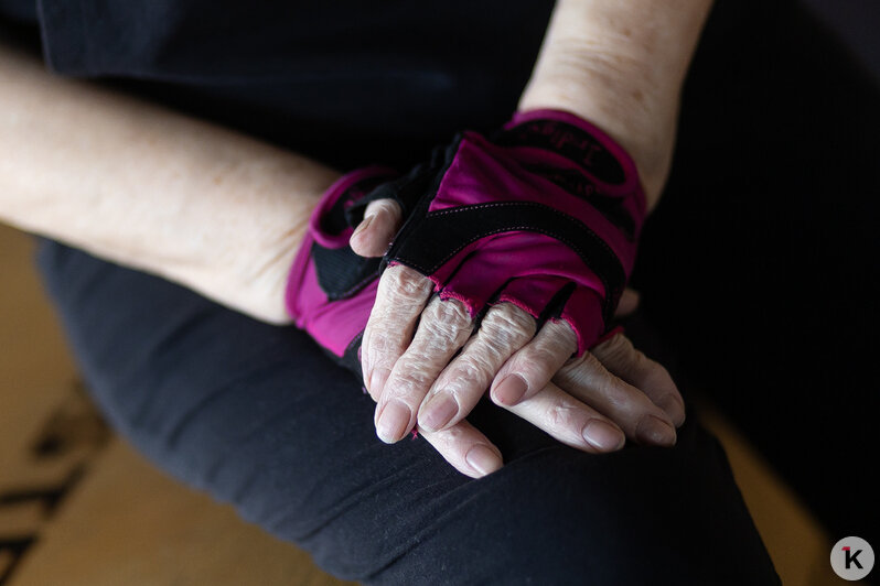 Штанга — любовь моя: как калининградская пенсионерка в 80 лет стала чемпионом по пауэрлифтингу (фото, видео)   - Новости Калининграда | Фото: Александр Подгорчук / «Клопс»