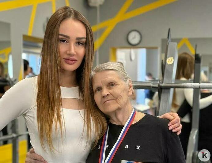 Карина и Антонина Ивановна —  теперь почти подруги | Фото: из архива Карины Комирэн