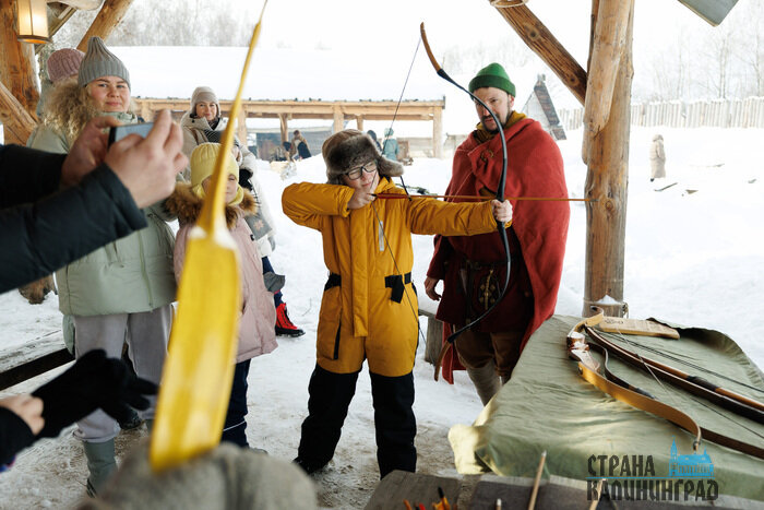 Яркие наряды, огонь и древние традиции: лучшие кадры с масленичных гуляний (фото)