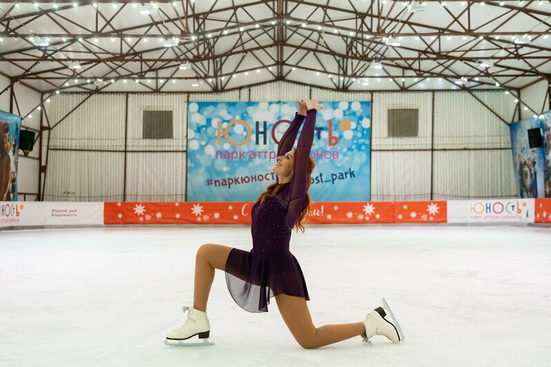 Бухгалтер из Калининграда восхитила гуляющих в Зеленоградске фигурным катанием по льду моря (фото, видео)   - Новости Калининграда | Фото: Александр Караученко