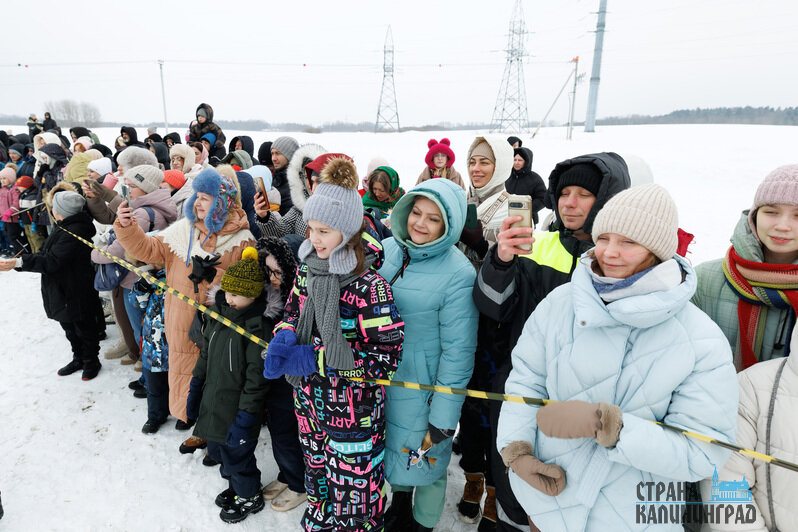 Яркие наряды, огонь и древние традиции: лучшие кадры с масленичных гуляний (фото)