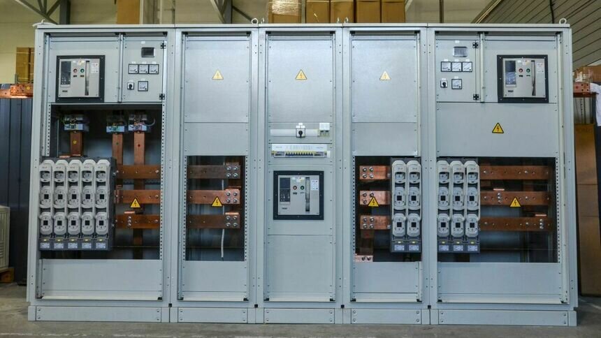 «Проэлектрощит» усиливает энергетику региона: блочные подстанции для ключевых объектов   - Новости Калининграда