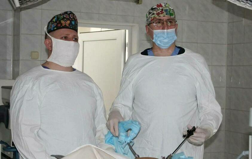 В Калининграде врачи областной больницы начали удалять опухоли кишечника без разрезов - Новости Калининграда | Фото: канал министерства здравоохранения Калининградской области / Телеграм