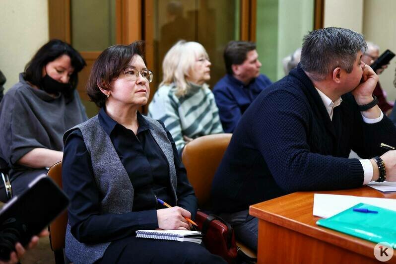 «Храни господь близких моих»: репортаж из зала суда, где экс-ректор БФУ Фёдоров и его заместитель Мялкина произнесли последние слова (фото)    - Новости Калининграда | Фото: Александр Подгорчук / «Клопс»
