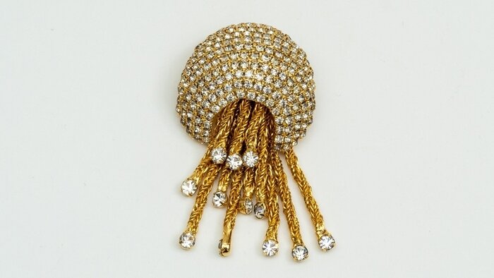 Брошь «Медуза». Из комплекта «Медузы». «Kramer». 1950-е. США. Металл, стразы; литьё, скань