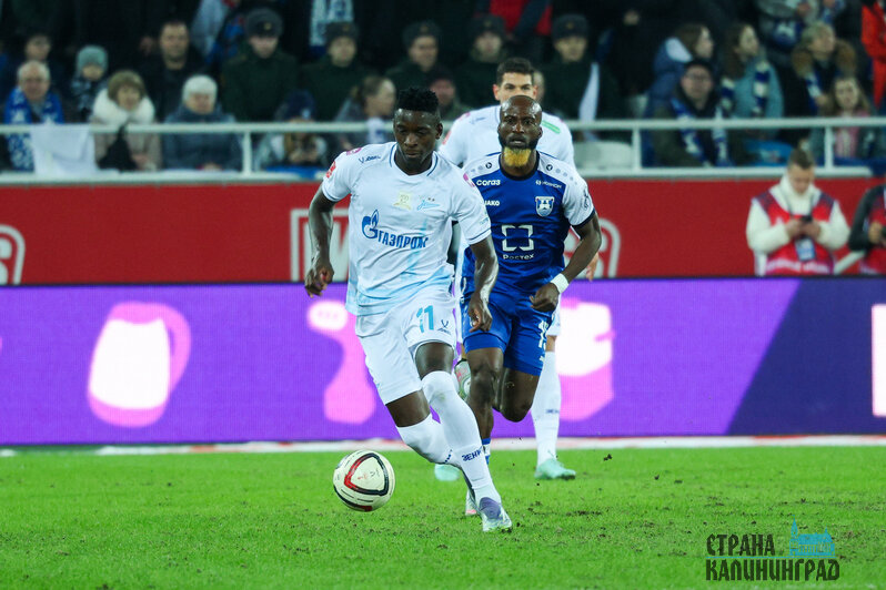 Моменты игры. | Фото: Александр Мелехов