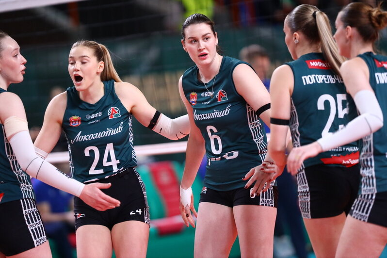 Моменты игры. | Фото: ВК «Локомотив»