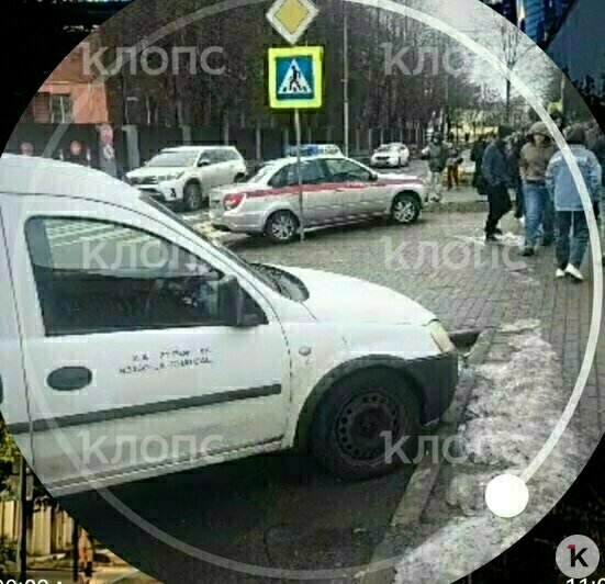 Студентов эвакуировали, в зданиях работают силовики  | Скриншоты видеозаписей 