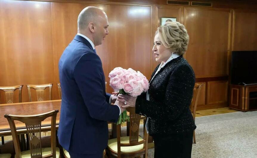 Встреча калининградской делегации с председателем Совета Федерации Валентиной Ивановной Матвиенко. | Фото: тг-канал Алексея Беспрозванных