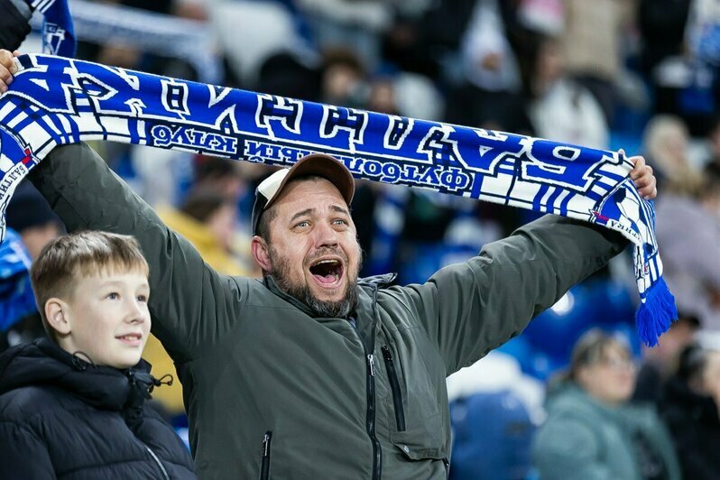 На стадионе в Калининграде опробовали новшество: как «Балтика» боролась с «Зенитом» в Кубке России (фоторепортаж) - Новости Калининграда | Фото: Александр Подгорчук / Архив «Клопс»