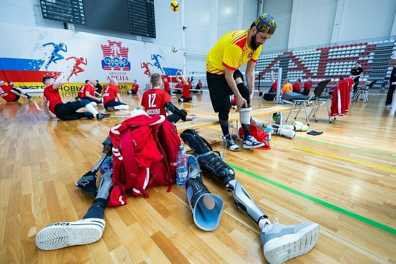 Игра за гранью: в Калининграде стартовал чемпионат России по волейболу сидя - Новости Калининграда | Фото: Александр Подгорчук / «Клопс»