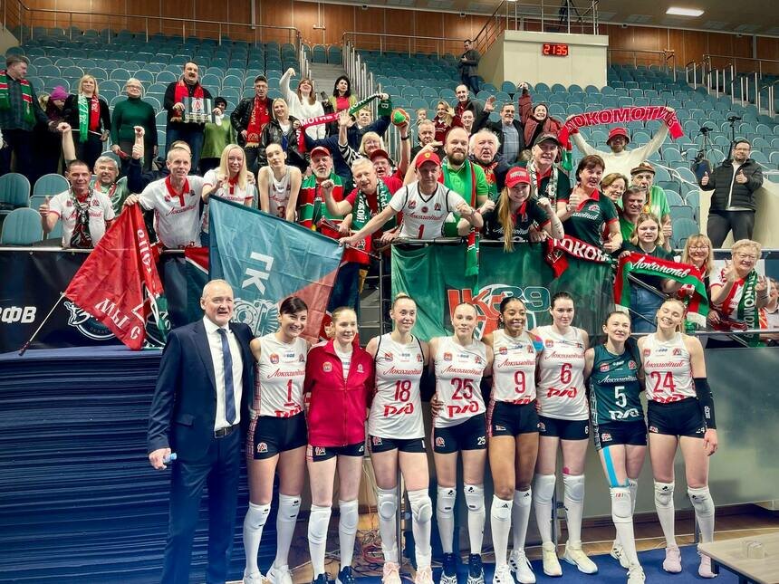 В «Волейбольном центре» в Одинцово «Локомотив» бился с «Заречьем-Одинцово» и - победа!  | Фото: ВК «Локомотив»