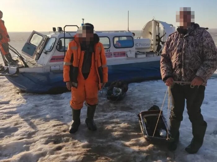Снятым со льда рыболовам медицинская помощь не понадобилась  | Фото: ГУ МЧС по Калининградской области 