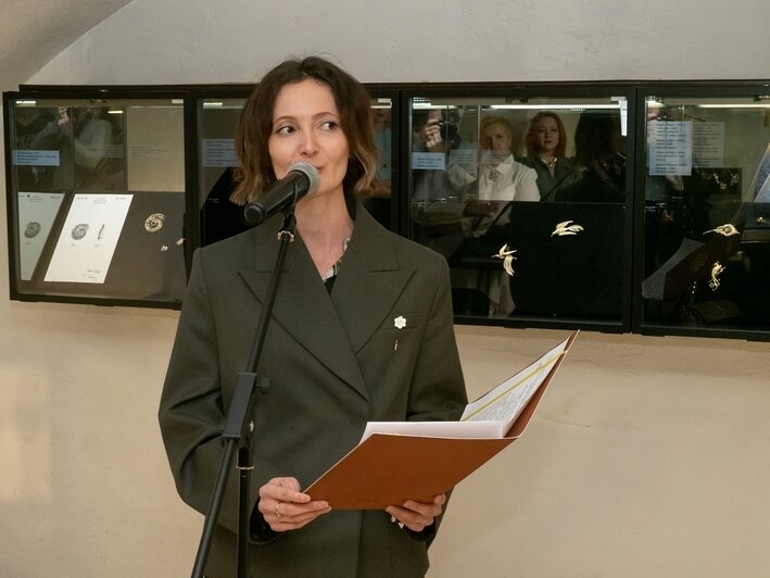 «Это не просто работы, это изобретения»: в Музее янтаря открылась выставка винтажных украшений (фото) - Новости Калининграда | Фото: Калининградский музей янтаря