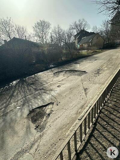 В Янтарном «растаял» асфальт, в Пионерском появилась дыра на новой дороге (фото) - Новости Калининграда | Фото читателя