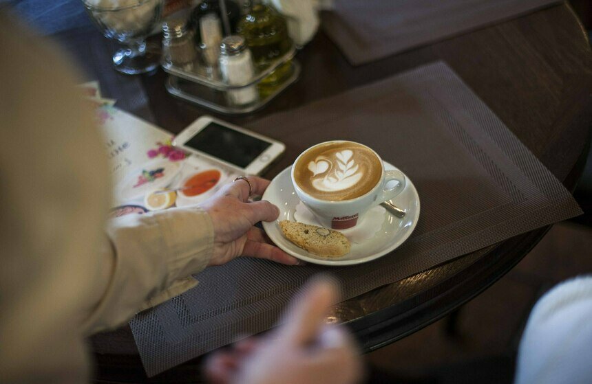 Как по виду официанта понять, что он плохо моет руки — калининградский Роспотребнадзор   - Новости Калининграда | Фото: архив «Клопс»