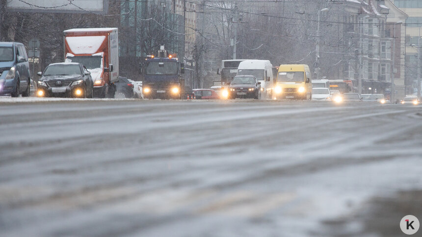 В Калининграде начали мыть дороги с шампунем - Новости Калининграда | Фото: Александр Подгорчук / Архив «Клопс»