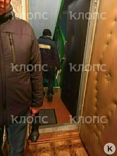 Спасатели вскрыли квартиру, впустив волонтёров и медиков  | Фото: ПСО «Запад»