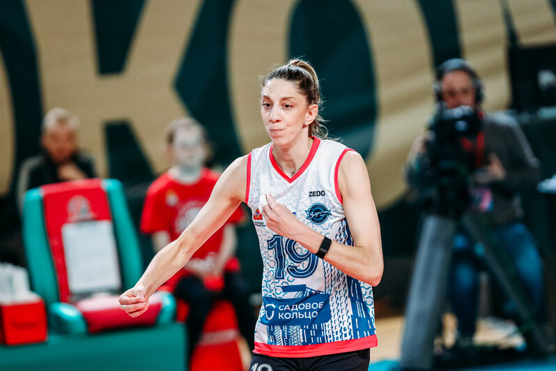 Моменты игры. | Фото: ВК «Локомотив»