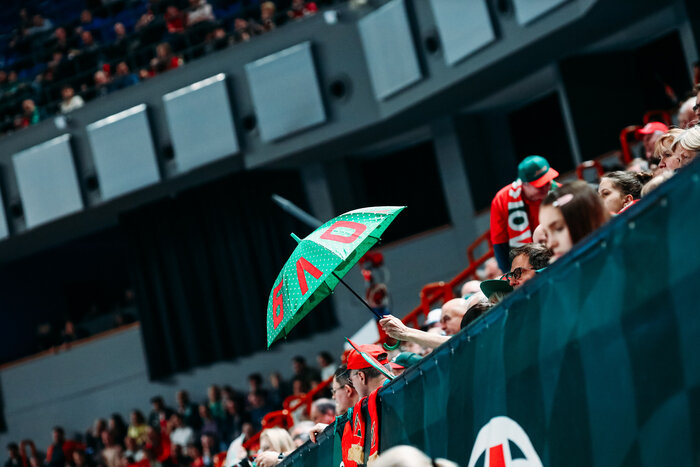 На трибунах Дворца спорта «Янтарный»  – почти 5000 болельщиков. | Фото: ВК «Локомотив»