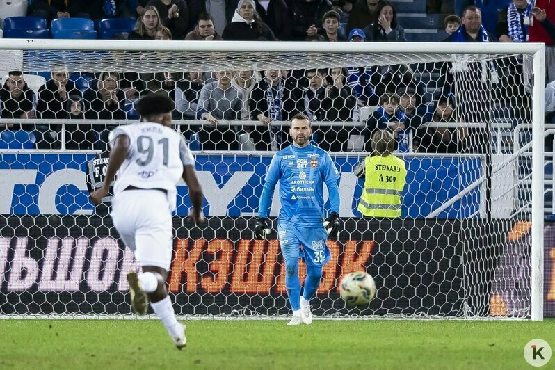 Искры и жесты Талалаева: как футбол едва не стал битвой на Преголе (фоторепортаж) - Новости Калининграда | Фото: Александр Подгорчук / «Клопс»