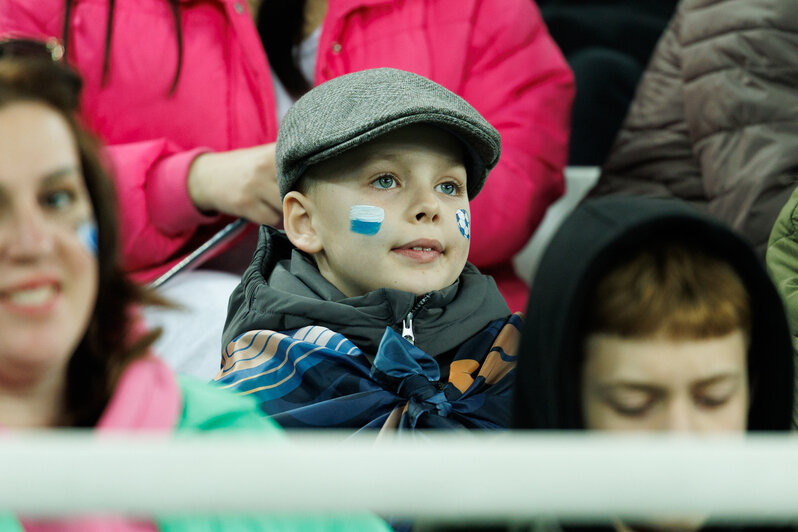 Болельщики получили максимальное наслаждение от игры нашей команды | Фото: Александр Мелехов