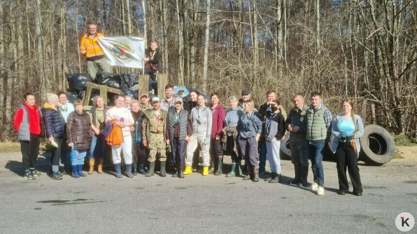 Десять кубов мусора и первые грибы сезона: месячник лесных субботников стартовал в Калининградской области (фото)   - Новости Калининграда | Фото: Николай Смирнов