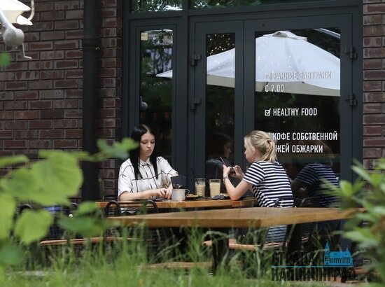 Летние веранды в сезон популярны у гостей | Фото: архив "СК"