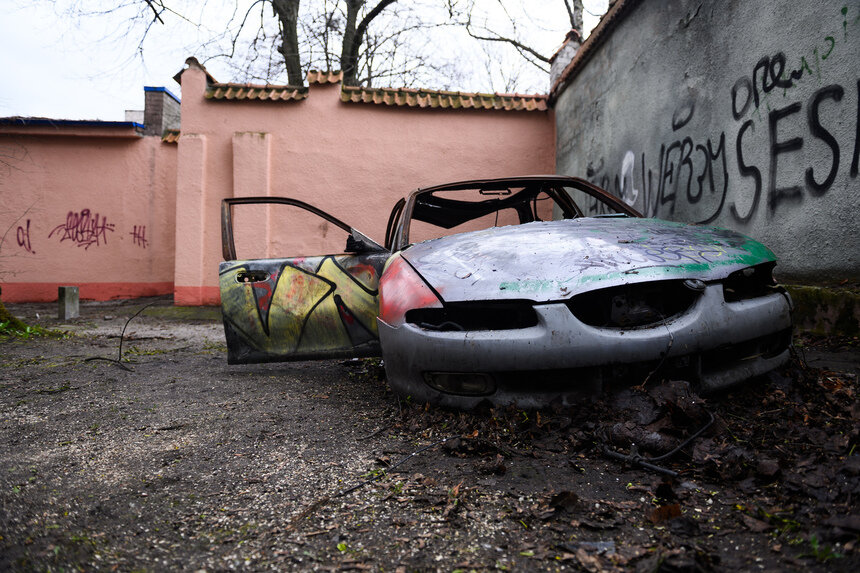Автомобили с признаками брошенности вносят в специальный реестр   | Фото: Александр Мелехов