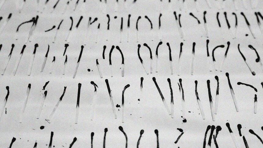 Калининградская арт-группа «Нежные бабы» подготовила инсталляцию, которая рассказывает о последствиях катастроф - Новости Калининграда | Фото предоставлено организаторами