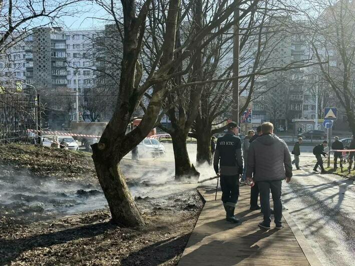 46 жилых домов остались без горячей воды: подробности ЧП на территории калининградского лицея, где прорвало трубу - Новости Калининграда | Фото: телеграм-канал Елены Дятловой