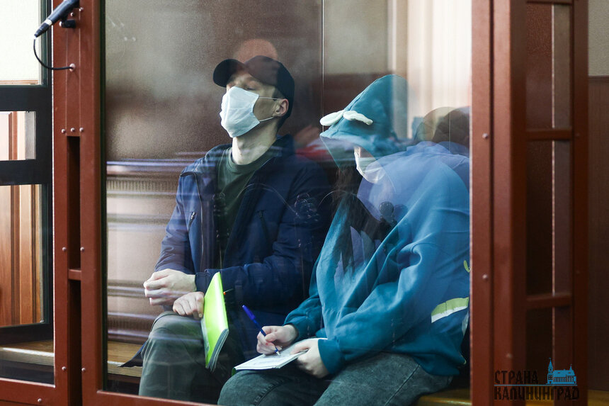 Подсудимые ведут себя спокойно. | Фото: архив «СК»