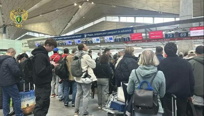 В «Пулково» с жалобами работает прокурор | Фото: тг-канал Северо-Западной транспортной прокуратуры