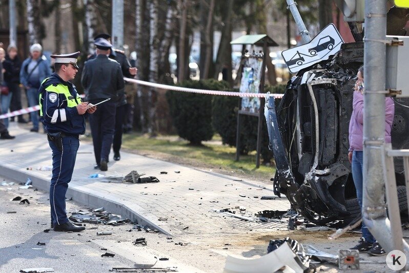 «Люди разлетелись, как кегли»: очевидец ДТП в Гурьевске рассказал, как всё произошло (фото, видео)   - Новости Калининграда | Фото: Александр Подгорчук / «Клопс»