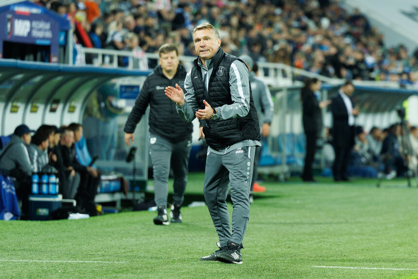 Главный тренер «Балтики» Андрей Талалаев дисквалифицирован на четыре матча в рамках Российской Премьер-лиги.  | Фото: Александр Мелехов