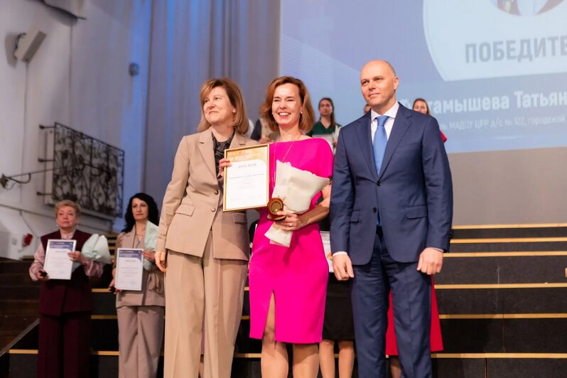 Церемония награждения прошла  в Кафедральном соборе | Фото: правительство Калининградской области