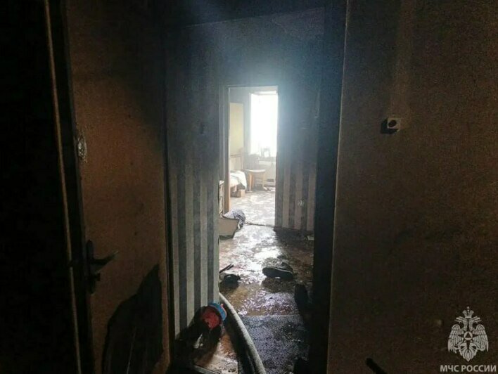 Пострадали двое, среди них 5-летний ребёнок: в Калининграде вспыхнула квартира в многоэтажке - Новости Калининграда | Фото: МЧС региона