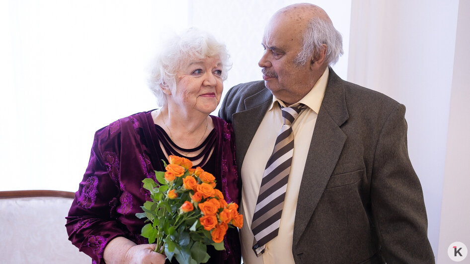 Были рядом почти с рождения: калининградцы Татьяна и Александр Раткевичи отметили 50-летний юбилей супружества (фото, видео)   - Новости Калининграда | Фото: Александр Подгорчук / «Клопс»