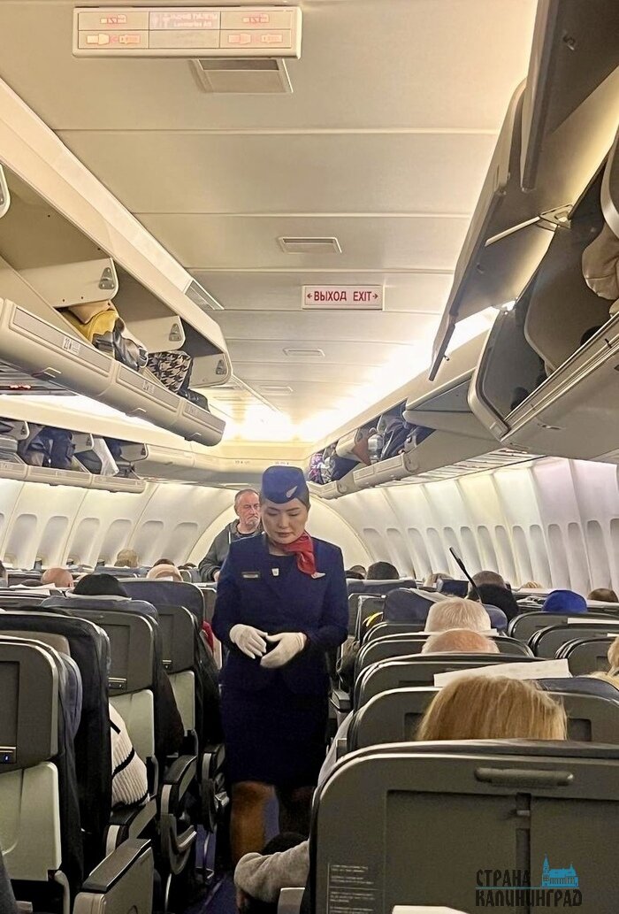 На калининградское направление поставили огромный самолет, чтобы вернуть домой и вывезти всех пассажиров | Фото очевидца