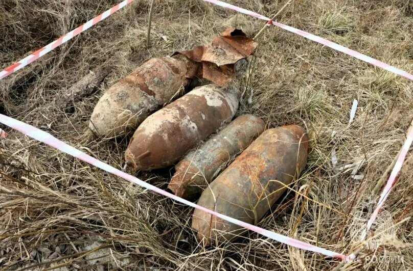 В Калининградской области уничтожили шесть авиабомб времён войны (фото) - Новости Калининграда | Фото: МЧС региона