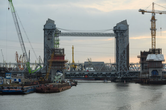 Правительству Российской Федерации рекомендовано добавить финансирование на строительство второго этапа моста через Преголю  | Фото: Александр Мелехов