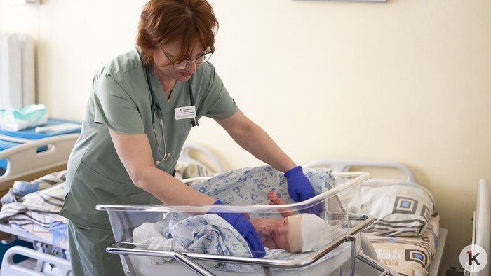 «Инструкции к ребёнку нет»: калининградский неонатолог — о первых минутах жизни и мифах о младенчестве (фото)   - Новости Калининграда | Фото: Александр Подгорчук / «Клопс»