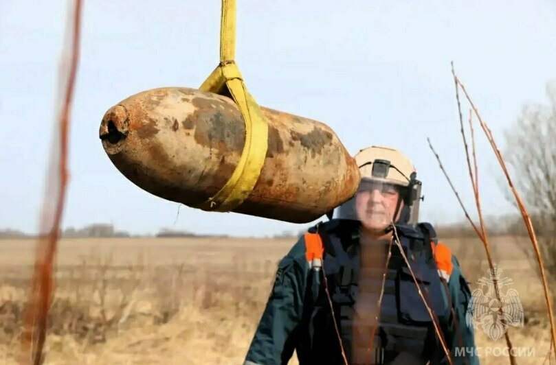 В Калининградской области уничтожили шесть авиабомб времён войны (фото) - Новости Калининграда | Фото: МЧС региона