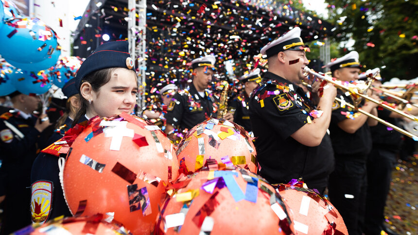 Концерт Газманова, выпускной «Янтарные паруса» и ещё 450 мероприятий: Беспрозванных представил программу 80-летия области - Новости Калининграда | Фото: Александр Подгорчук / Архив «Клопс»