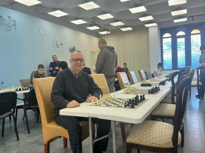 В Калининграде состоялся большой шахматный турнир: в тройку чемпионов вошёл 88-летний игрок - Новости Калининграда | Фото: «Клопс»