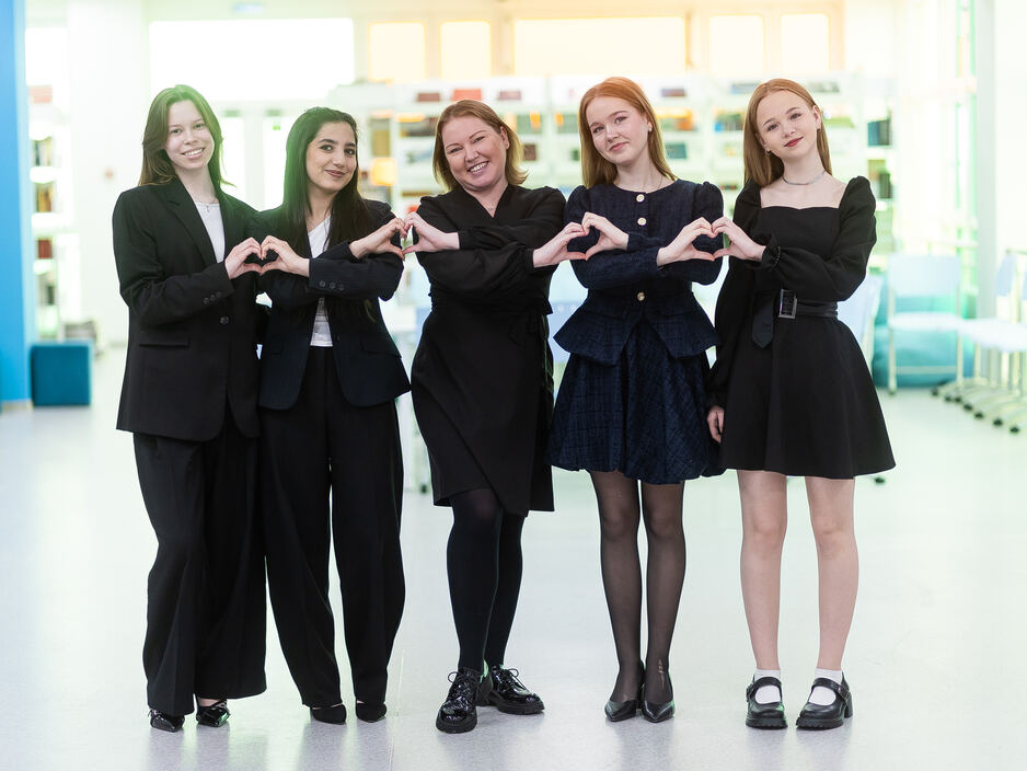 Каникулы! А в калининградской школе № 50 кипит жизнь