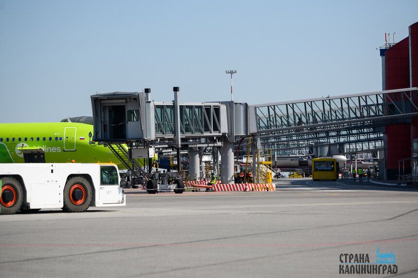 В "Храброво" задерживают рейсы в разные города. Максимальное время ожидания - 14 часов | Фото: Александр Мелехов