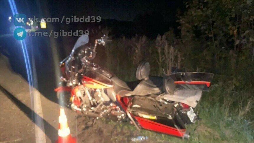 Пошли на обгон и врезались: в Зеленоградском районе столкнулись Nissan и Harley-Davidson  - Новости Калининграда | Фото: Госавтоинспекция Калининградской области